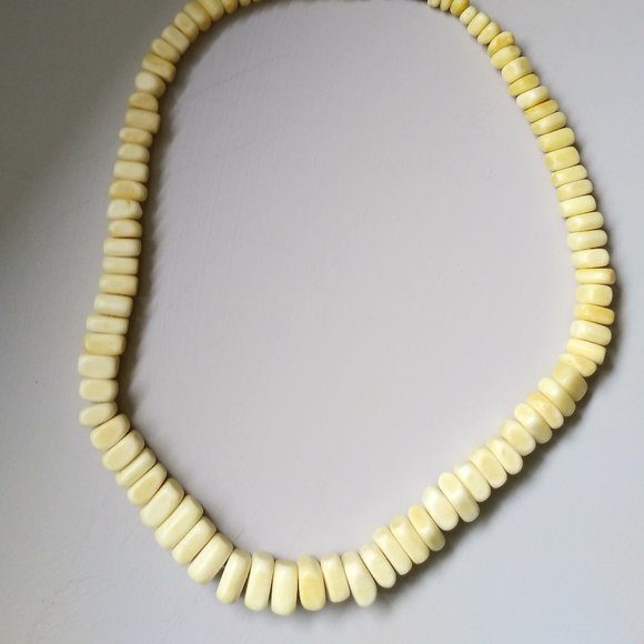 Vintage Necklace - Picture 1 of 10